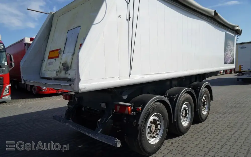 CARNEHL WYWROTKA / 26 m3 / ALUMINIOWA / OŚ PODNOSZONA / SAF / WAGA: 5 300 KG / 