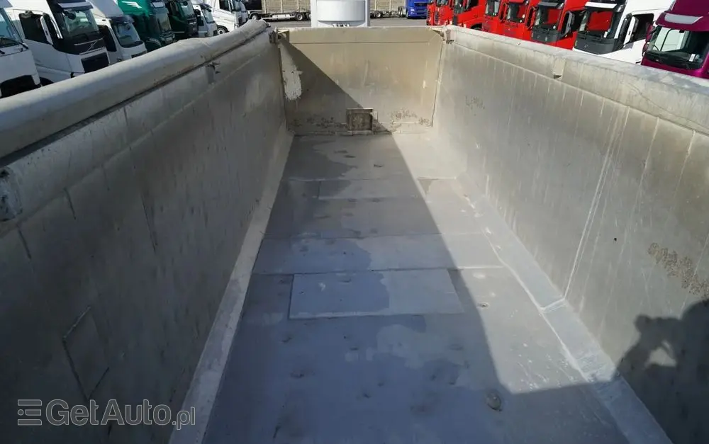 CARNEHL WYWROTKA / 26 m3 / ALUMINIOWA / OŚ PODNOSZONA / SAF / WAGA: 5 300 KG / 