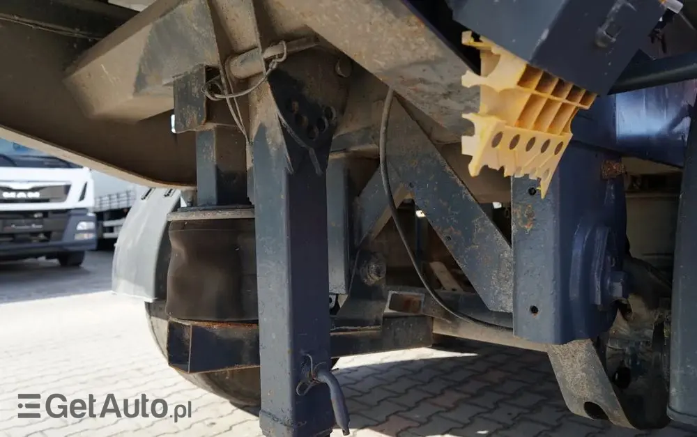 CARNEHL WYWROTKA / 26 m3 / ALUMINIOWA / OŚ PODNOSZONA / SAF / WAGA: 5 300 KG / 