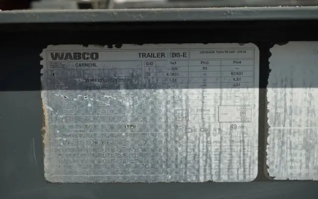 CARNEHL WYWROTKA / 26 m3 / ALUMINIOWA / OŚ PODNOSZONA / SAF / WAGA: 5 300 KG / 