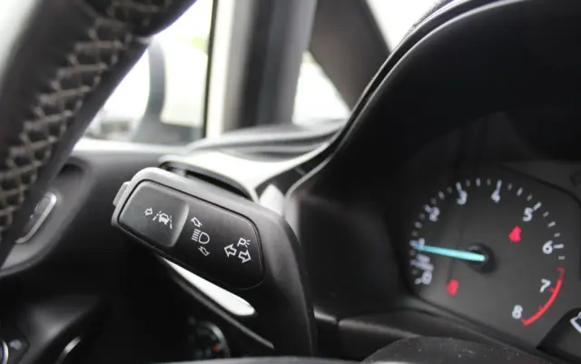 FORD Fiesta 1.0 EcoBoost S&S TITANIUM