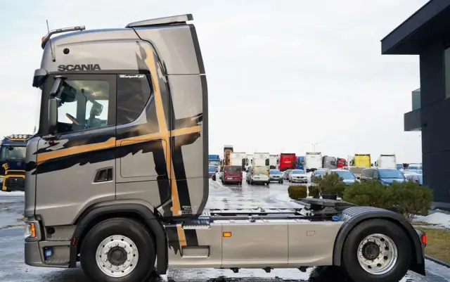 SCANIA S 500 / RETARDER / KLIMA POSTOJOWA / ALUFELGI / SKÓRY / OPONY 100% 