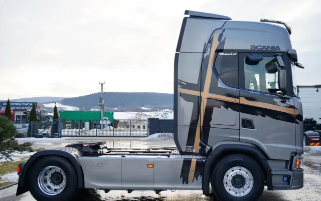 SCANIA S 500 / RETARDER / KLIMA POSTOJOWA / ALUFELGI / SKÓRY / OPONY 100% 