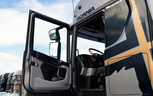 SCANIA S 500 / RETARDER / KLIMA POSTOJOWA / ALUFELGI / SKÓRY / OPONY 100% 