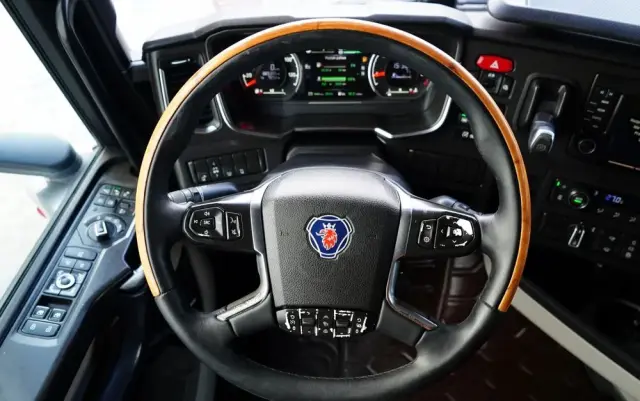 SCANIA S 500 / RETARDER / KLIMA POSTOJOWA / ALUFELGI / SKÓRY / OPONY 100% 