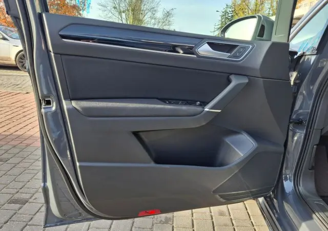 VOLKSWAGEN Touran 1.5 TSI EVO Highline DSG