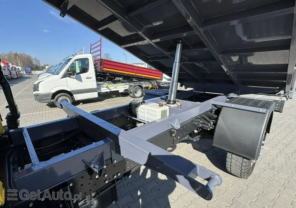 MITSUBISHI Canter Fuso 4x4 17C18D 4.9/180KM Wywrotka 3-stronna 