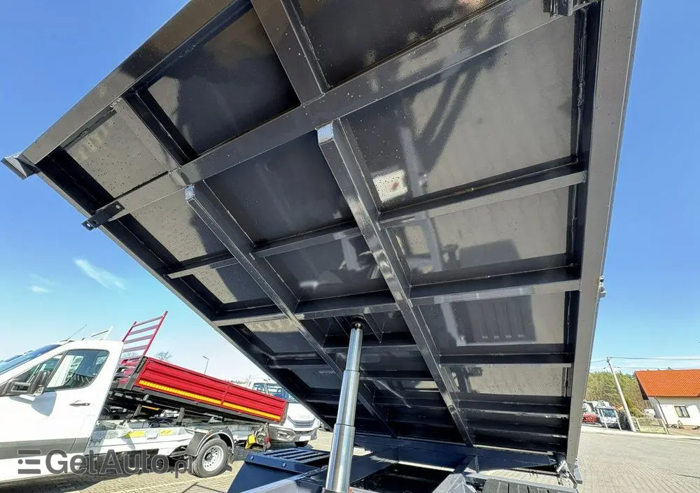 MITSUBISHI Canter Fuso 4x4 17C18D 4.9/180KM Wywrotka 3-stronna 