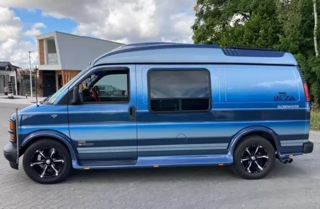 CHEVROLET Express 