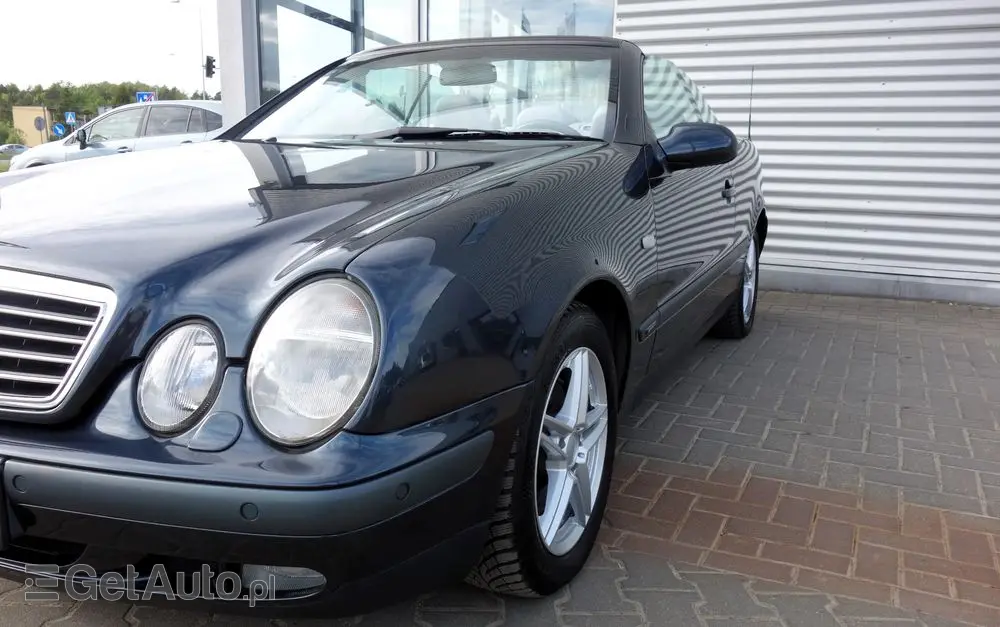 MERCEDES-BENZ CLK 320 Elegance