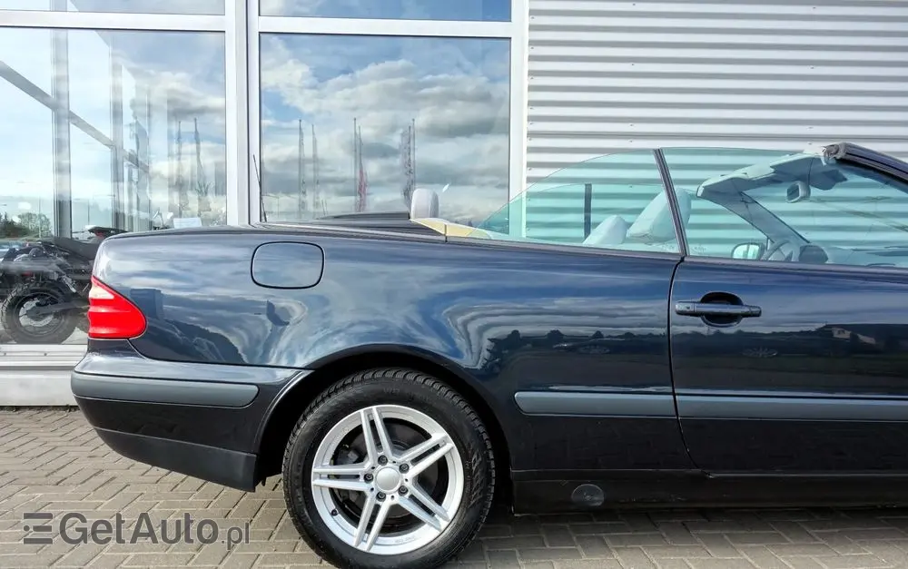 MERCEDES-BENZ CLK 320 Elegance