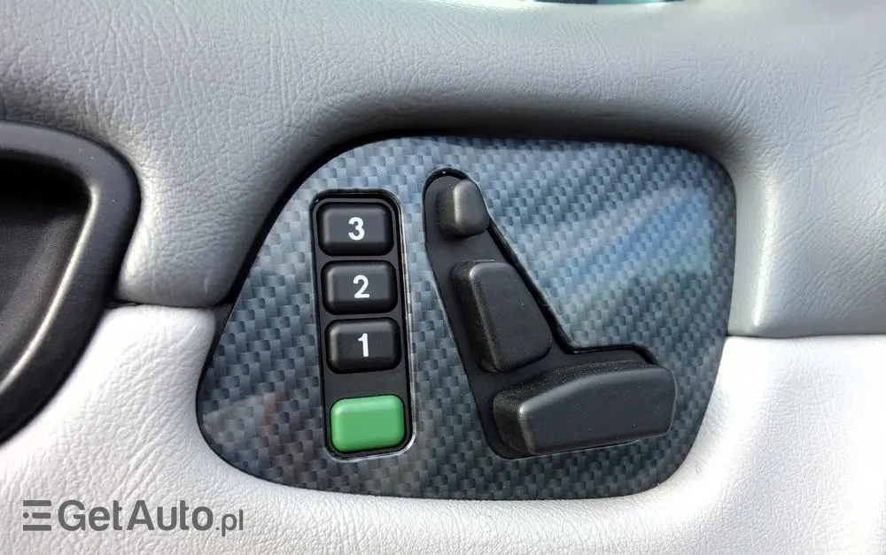 MERCEDES-BENZ CLK 320 Elegance