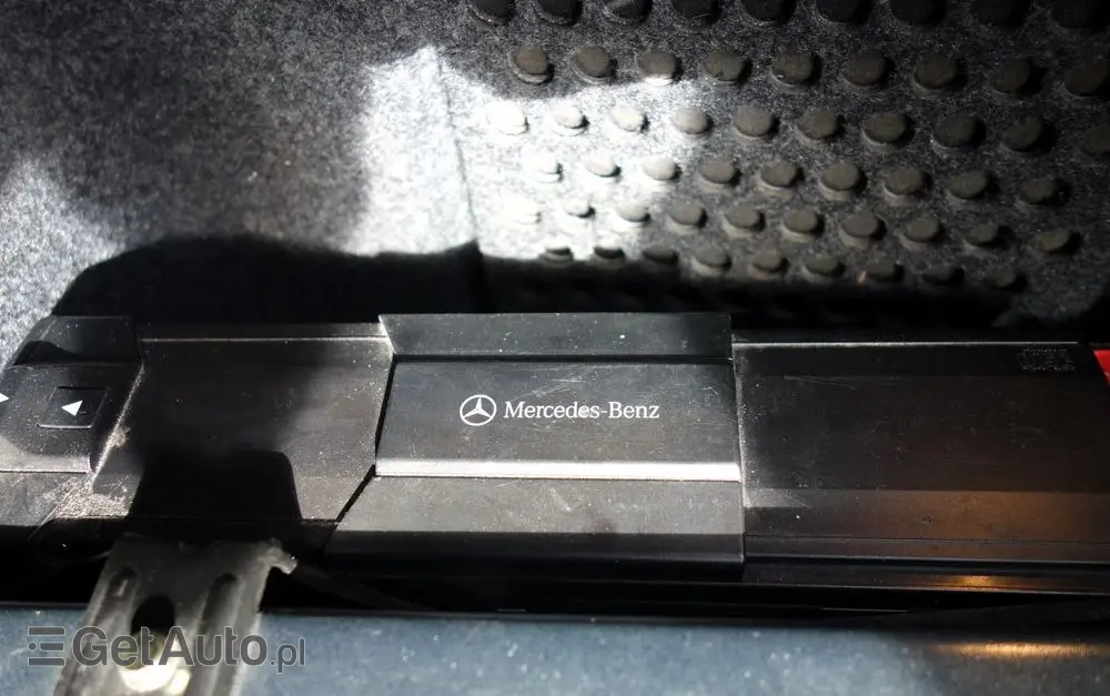 MERCEDES-BENZ CLK 320 Elegance