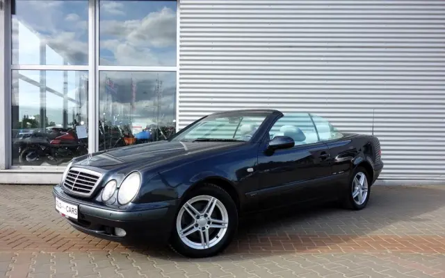 MERCEDES-BENZ CLK 320 Elegance