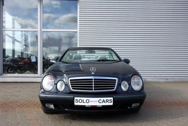 MERCEDES-BENZ CLK 320 Elegance