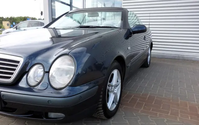 MERCEDES-BENZ CLK 320 Elegance