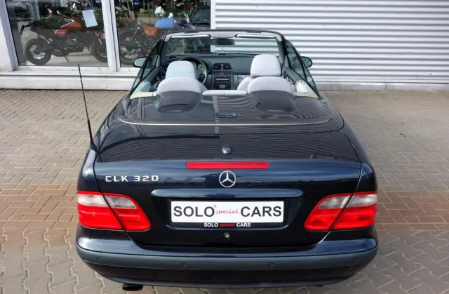 MERCEDES-BENZ CLK 320 Elegance