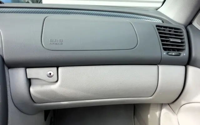 MERCEDES-BENZ CLK 320 Elegance