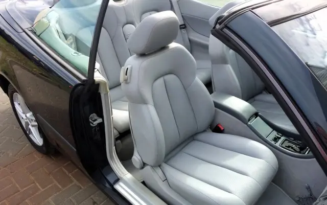 MERCEDES-BENZ CLK 320 Elegance