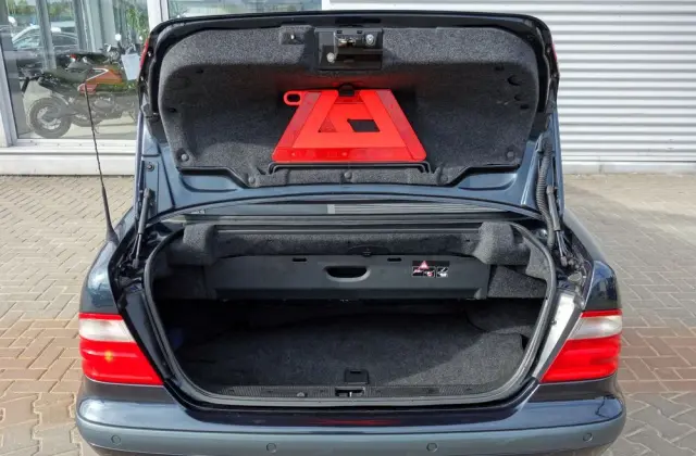 MERCEDES-BENZ CLK 320 Elegance