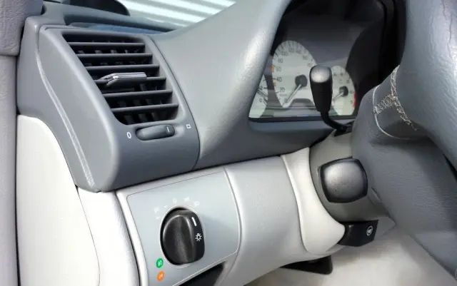 MERCEDES-BENZ CLK 320 Elegance