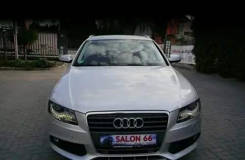 AUDI A4 