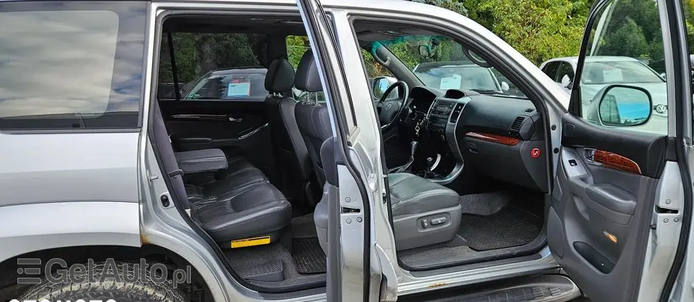 TOYOTA Land Cruiser 3.0 D Sol