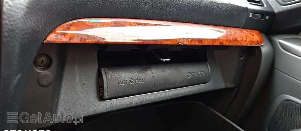 TOYOTA Land Cruiser 3.0 D Sol