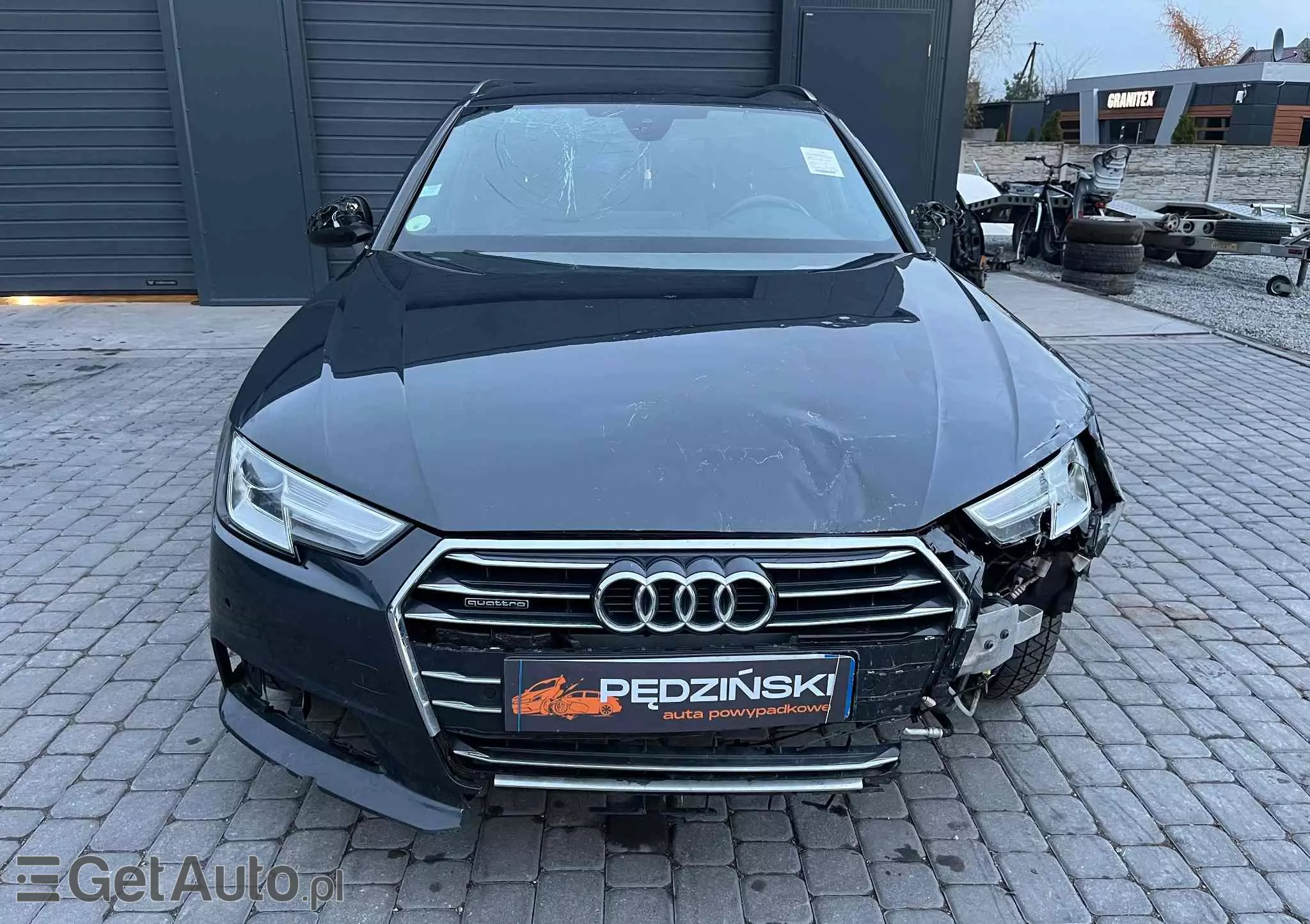 AUDI A4 