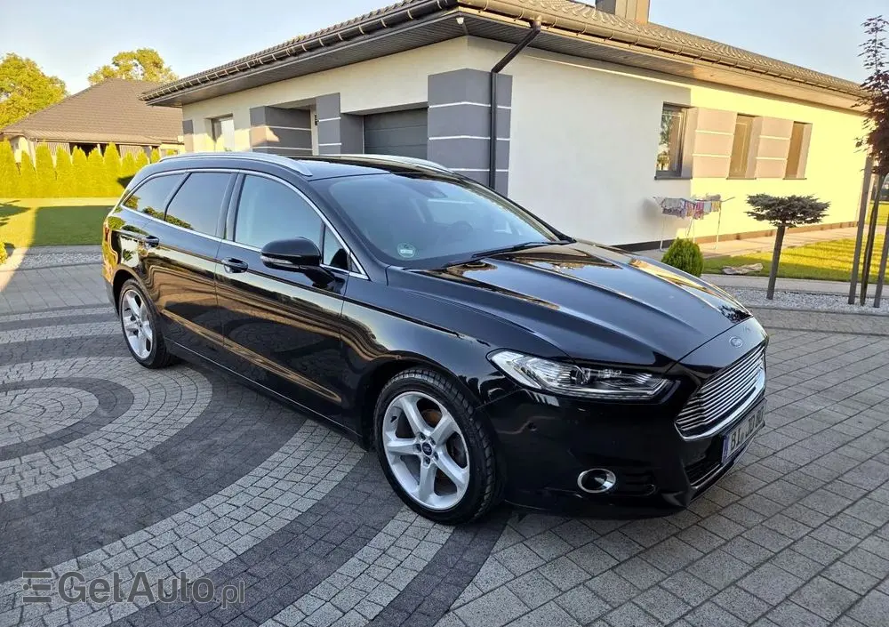 FORD Mondeo 2.0 TDCi STart-Stopp PowerShift-Aut Titanium