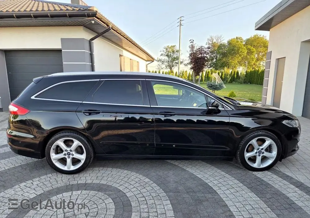 FORD Mondeo 2.0 TDCi STart-Stopp PowerShift-Aut Titanium