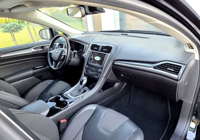 FORD Mondeo 2.0 TDCi STart-Stopp PowerShift-Aut Titanium