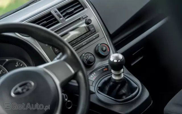 SUBARU Trezia 