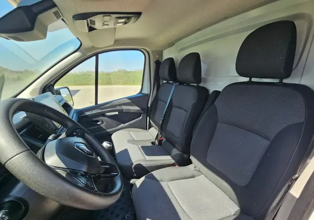 RENAULT TRAFIC 