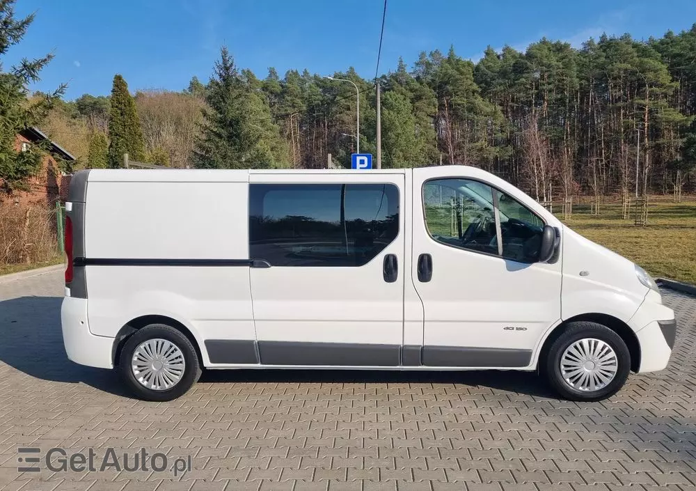RENAULT Trafic 