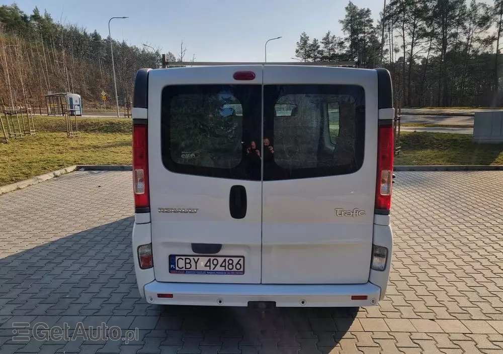 RENAULT Trafic 