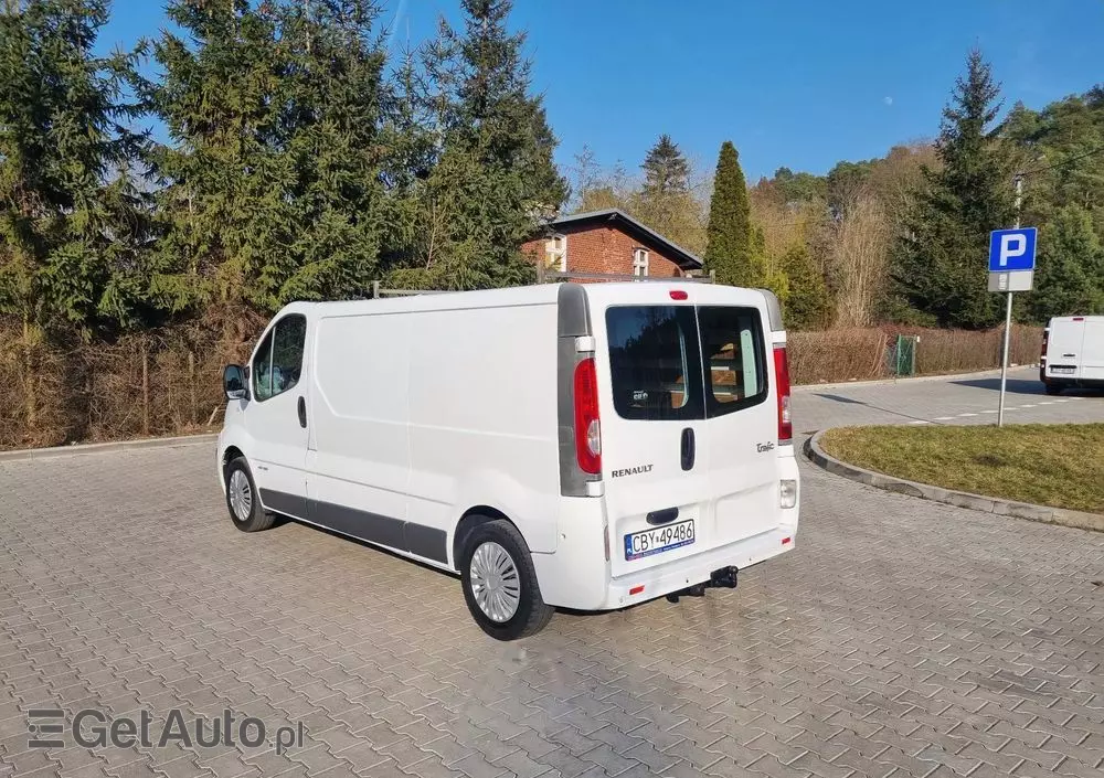 RENAULT Trafic 