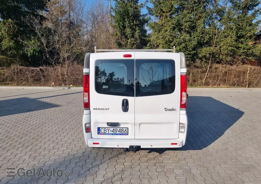RENAULT Trafic 