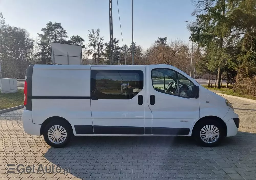 RENAULT Trafic 