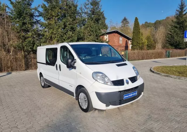 RENAULT Trafic 