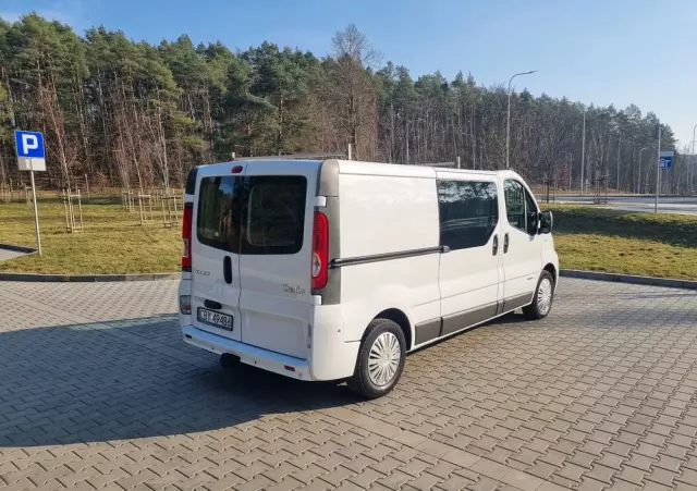 RENAULT Trafic 