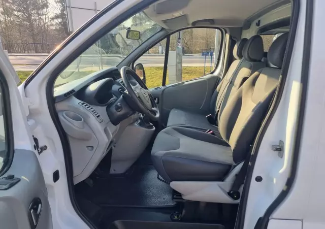 RENAULT Trafic 