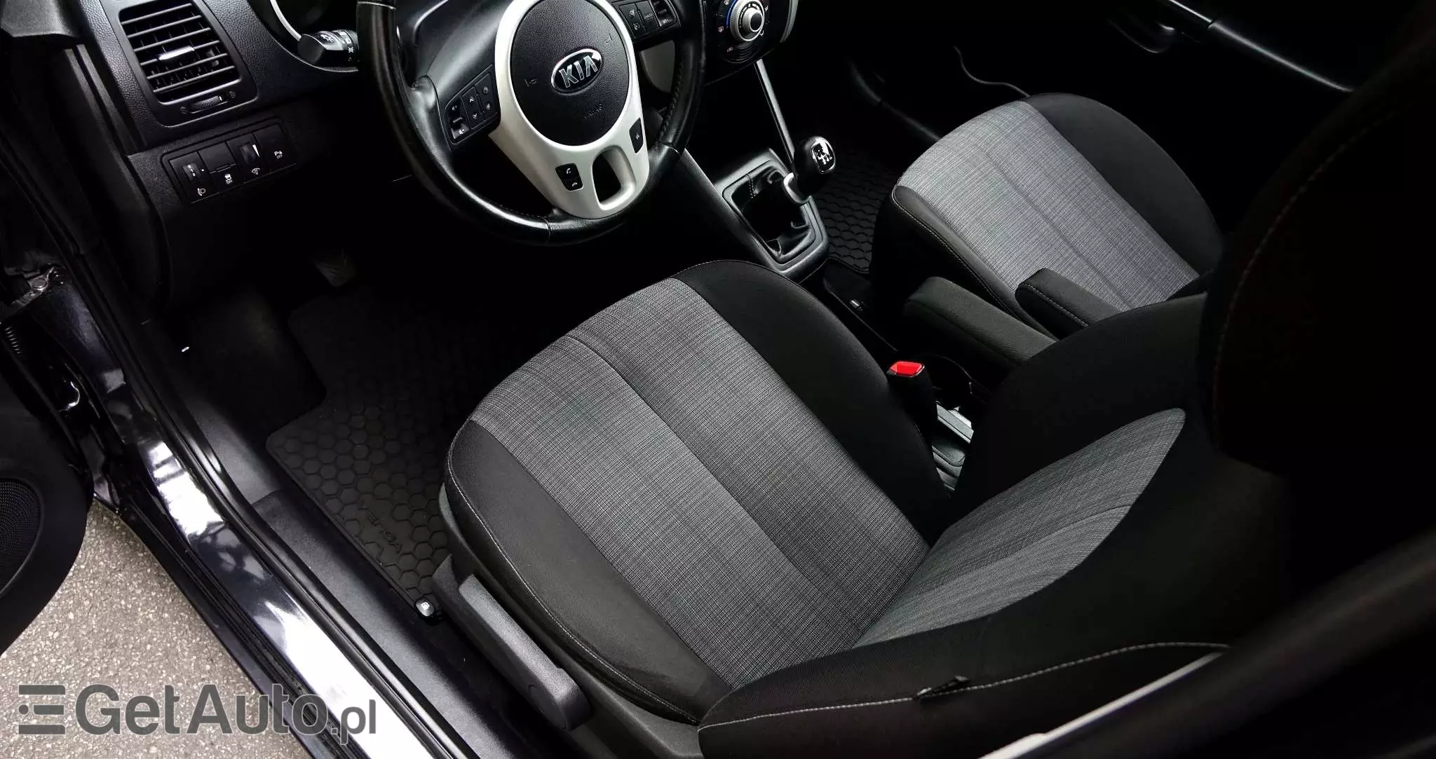 KIA Venga 1.6 CRDi 128 Platinum Edition