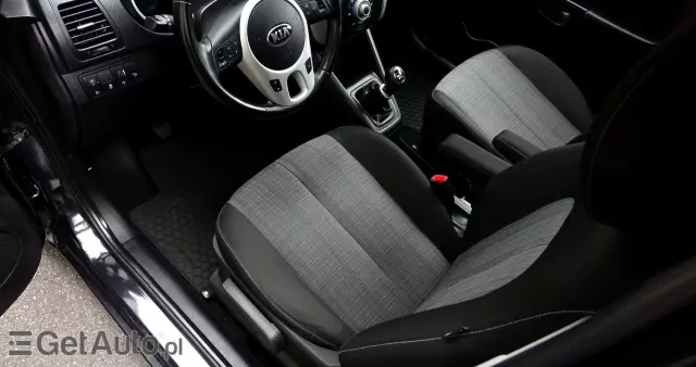 KIA Venga 1.6 CRDi 128 Platinum Edition