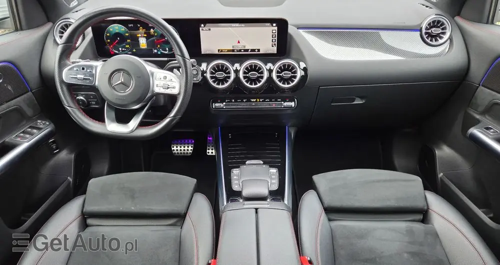 MERCEDES-BENZ GLA 200 7G-DCT AMG Line