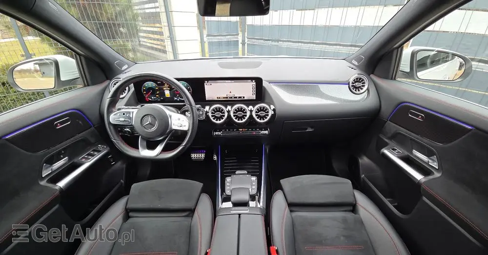 MERCEDES-BENZ GLA 200 7G-DCT AMG Line