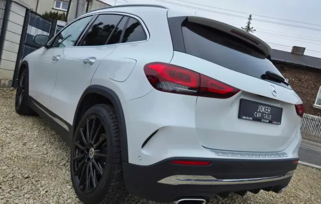 MERCEDES-BENZ GLA 200 7G-DCT AMG Line