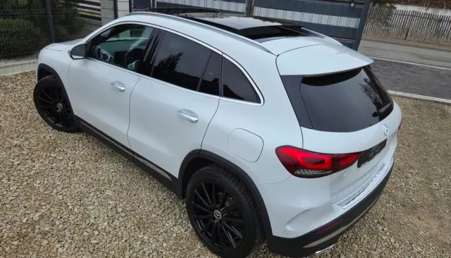 MERCEDES-BENZ GLA 200 7G-DCT AMG Line