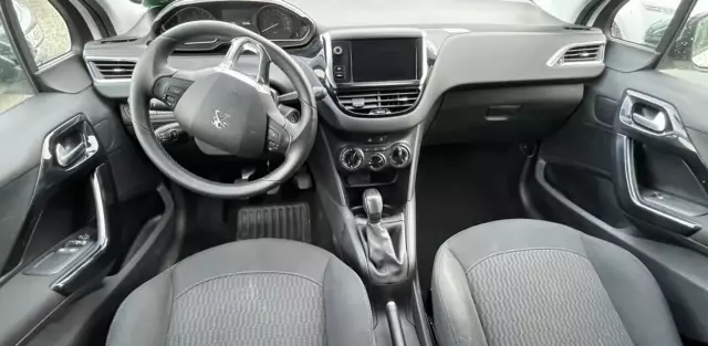 PEUGEOT 208 1.2 PureTech (83 KM)
