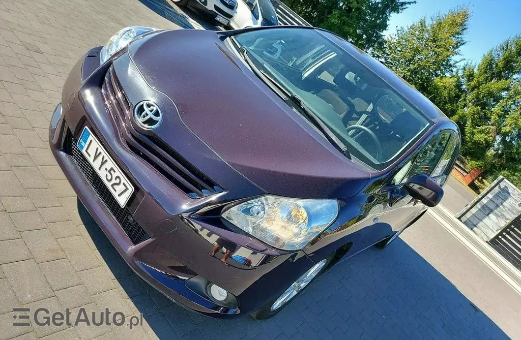 TOYOTA Verso 